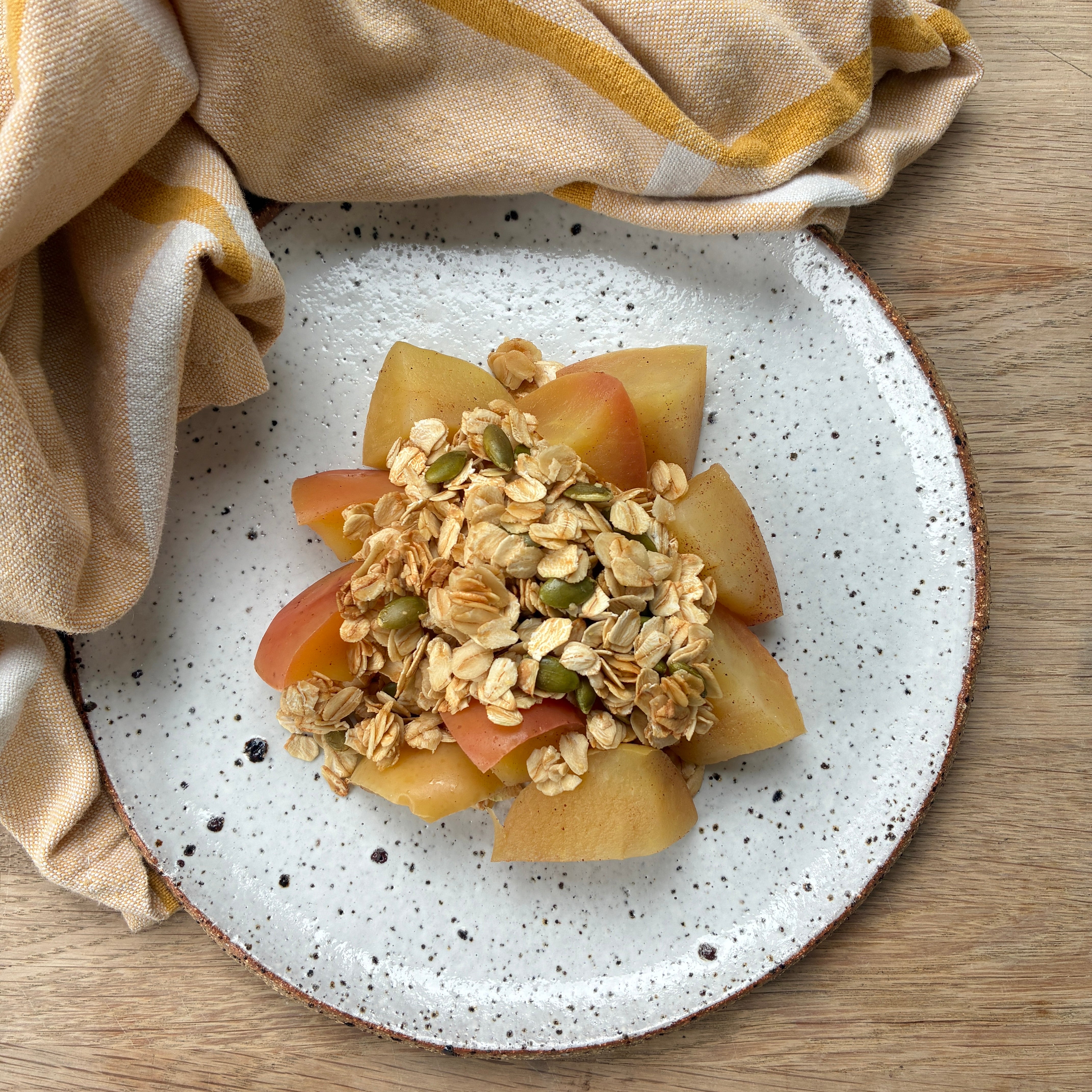 Apple Cinnamon Oat Crumble